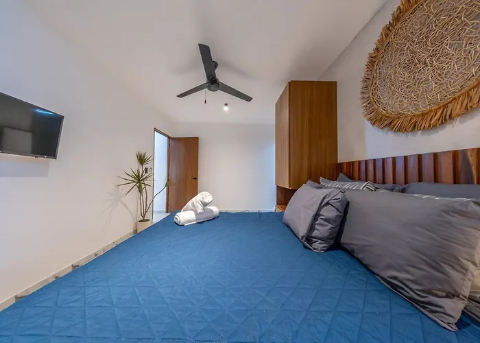 Stylish 1bd W Rooftop Pool Walk To 5th * Playa del Carmen