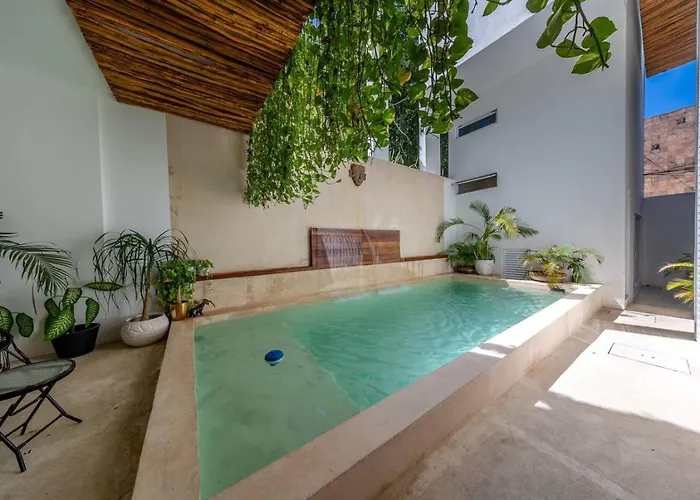 Stylish 1bd W Rooftop Pool Walk To 5th Сasa de vacaciones